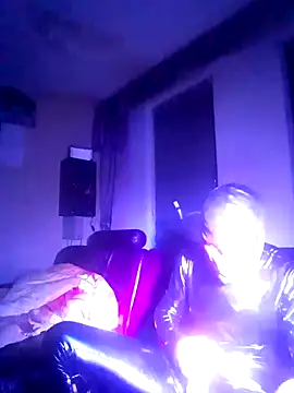 Crystalbitchx online show from September 17, 11:51 pm