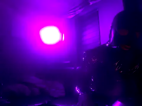 Crystalbitchx online show from September 23, 11:01 pm