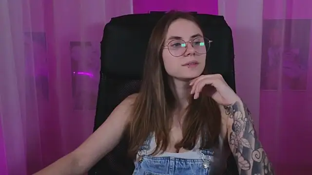  AnnaStark  online show from March 12, 8:31 pm
