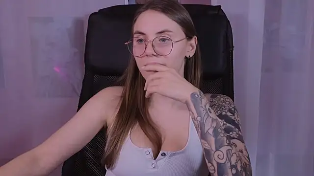  AnnaStark  online show from March 8, 2:34 am
