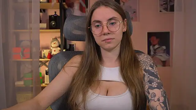 Snapshot of _AnnaStark_ chatting on November 21, 7:57 pm AnnaStark online show from November 21, 7:57 pm