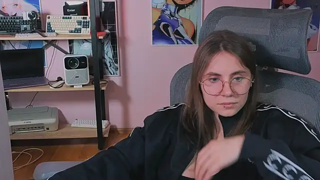  AnnaStark  online show from April 16, 9:39 pm