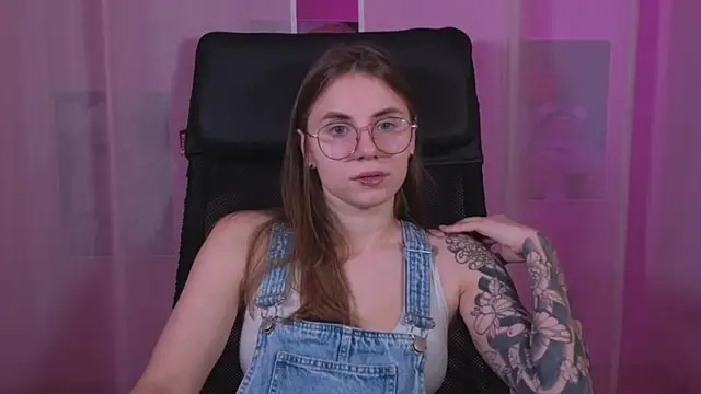  AnnaStark  online show from March 15, 8:32 pm