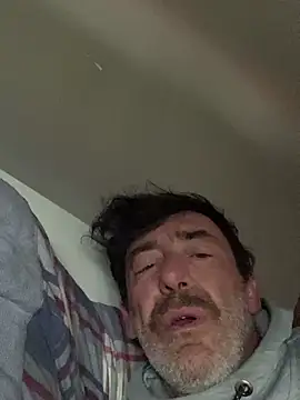 Snapshot of maxximere chatting on January 19, 2:43 pm maxximere online show from January 19, 2:43 pm