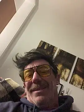 Snapshot of maxximere chatting on January 15, 2:37 am maxximere online show from January 15, 2:37 am