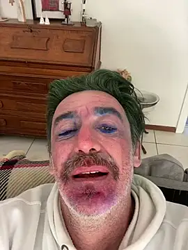 Snapshot of maxximere chatting on February 15, 12:37 pm maxximere online show from February 15, 12:37 pm