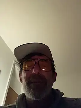 Snapshot of maxximere chatting on February 10, 11:26 pm maxximere online show from February 10, 11:26 pm