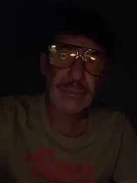 maxximere online show from March 26, 1:15 am