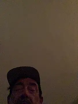 Snapshot of maxximere chatting on February 1, 12:31 am maxximere online show from February 1, 12:31 am