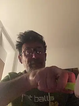 maxximere online show from April 18, 12:24 am