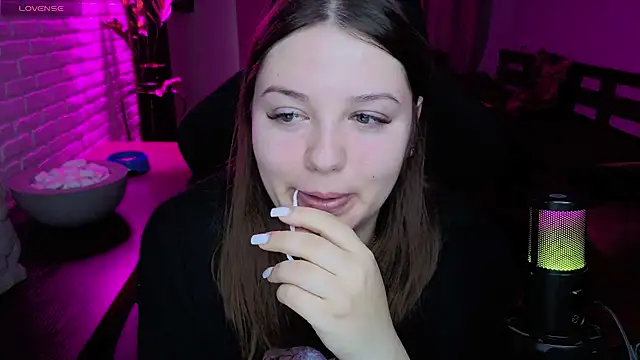 XNirvanaX online show from April 15, 5:24 am