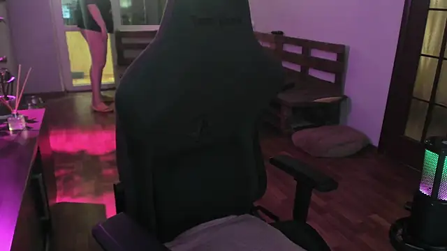 XNirvanaX online show from March 11, 4:50 am