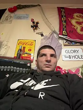 Snapshot of ilievmt84 chatting on March 14, 3:51 pm ilievmt84 online show from March 14, 3:51 pm