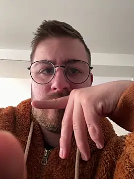 Cicciobello033 online show from March 7, 1:27 pm