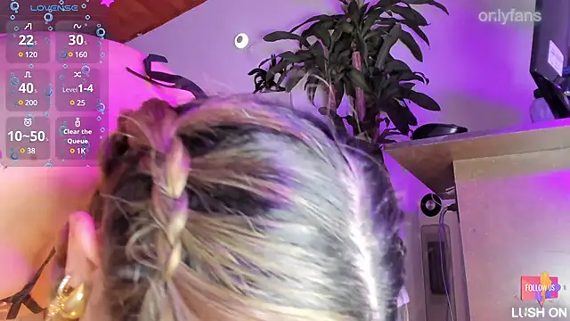  asscutebig  online show from January 6, 12:05 am