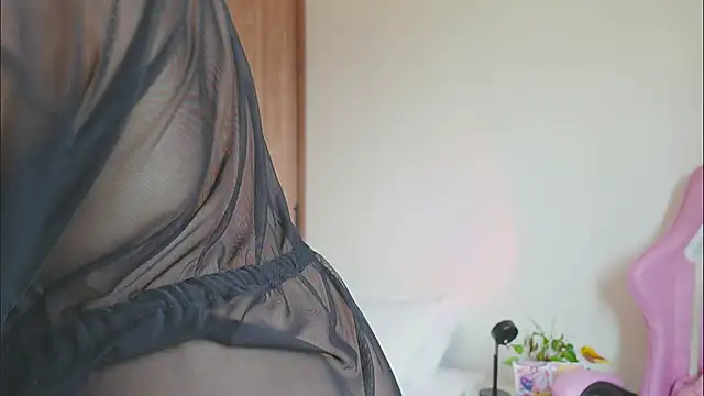 Snapshot of Cheerry1 chatting on September 13, 3:34 pm Cheerry1 online show from September 13, 3:34 pm