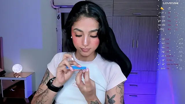 Lizzie corner v online show from April 11, 12:18 am