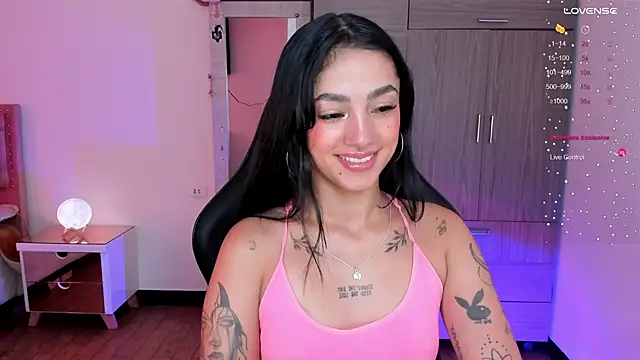 Lizzie corner v online show from April 14, 4:12 pm