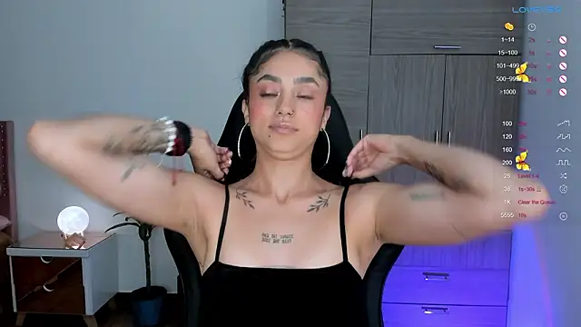 Lizzie corner v online show from February 3, 2:53 am