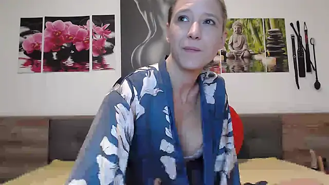 Naschkatze01 online show from October 20, 6:15 am