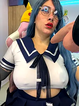 Luna Paris  online show from October 21, 2:05 pm