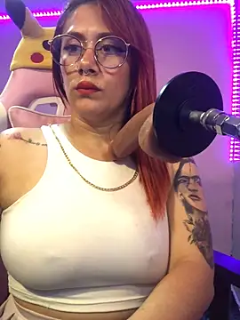 Luna Paris  online show from February 25, 3:31 am