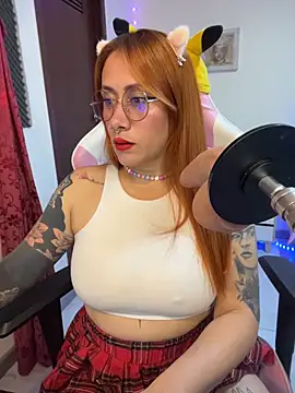 Luna Paris  online show from June 20, 2:49 am