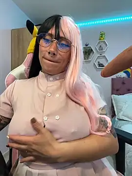 Luna Paris  online show from November 10, 2:00 pm