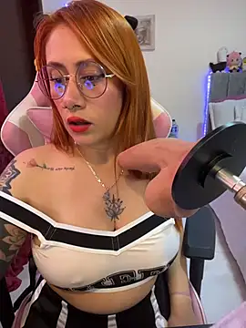 Luna Paris  online show from May 19, 4:03 pm