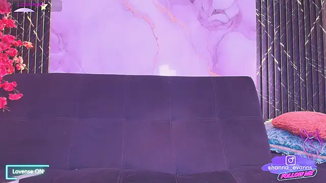 Snapshot of Hanna_Evaanss chatting on June 8, 8:53 pm Hanna Evaanss online show from June 8, 8:53 pm
