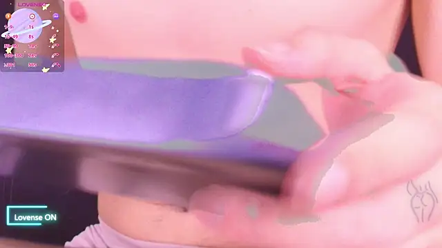 Hanna Evaanss online show from October 17, 7:59 pm