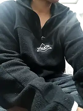 Snapshot of Beautiful_xxo chatting on March 4, 10:24 am Beautiful xxo online show from March 4, 10:24 am