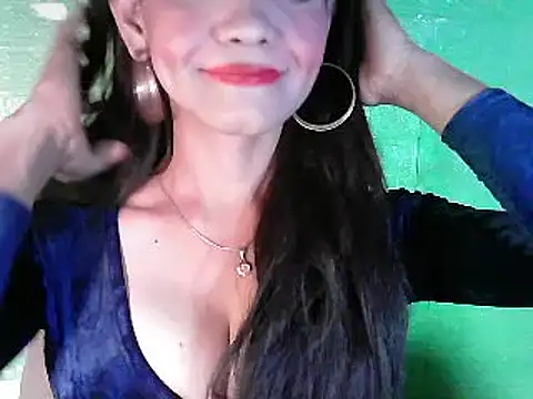 Rosebaumgardner1234 online show from February 18, 9:43 am