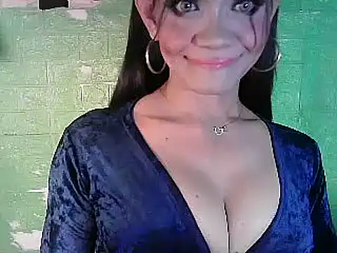 Rosebaumgardner1234 online show from March 2, 10:47 am