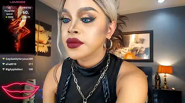 BitchyTYRA online show from February 27, 6:46 am