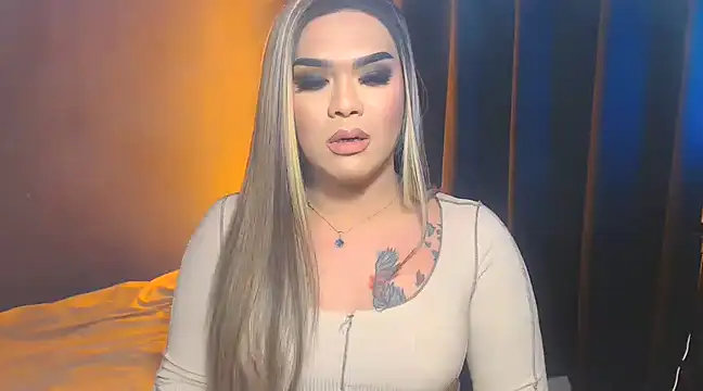 Snapshot of VictoriaEliz chatting on January 16, 12:01 am VictoriaEliz online show from January 16, 12:01 am