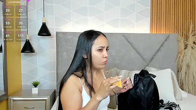 Sammy Fit  online show from November 24, 1:00 pm