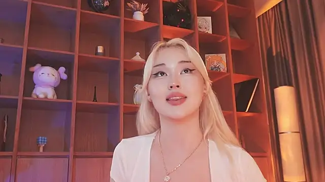 hyun chia online show from October 19, 8:44 pm