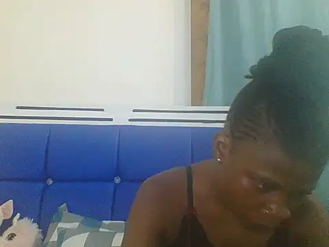 Snapshot of Sweetbaby004 chatting on September 27, 6:41 am Sweetbaby004 online show from September 27, 6:41 am