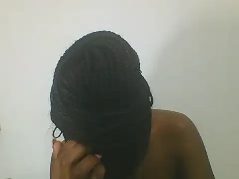Snapshot of Sweetbaby004 chatting on September 25, 4:18 am Sweetbaby004 online show from September 25, 4:18 am