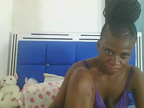 Snapshot of Sweetbaby004 chatting on September 20, 3:11 am Sweetbaby004 online show from September 20, 3:11 am