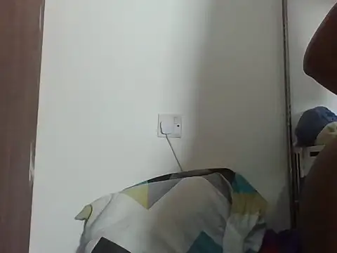 Sweetbaby004 online show from February 6, 8:27 pm