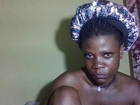 Sweetbaby004 online show from March 25, 7:24 pm