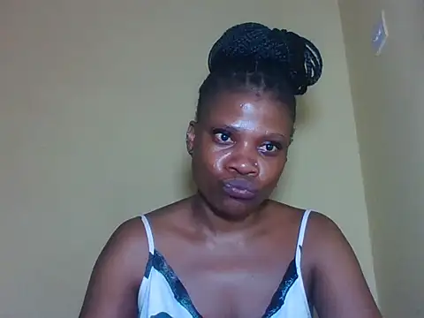 Snapshot of Sweetbaby004 chatting on July 16, 1:57 am Sweetbaby004 online show from July 16, 1:57 am