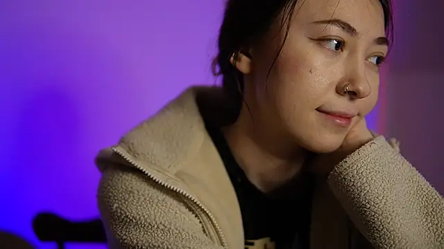 chibi moon  online show from January 15, 9:09 pm