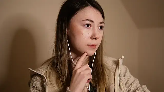 chibi moon  online show from January 9, 8:44 pm