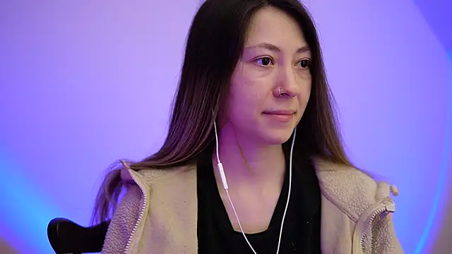 chibi moon  online show from March 14, 8:38 pm