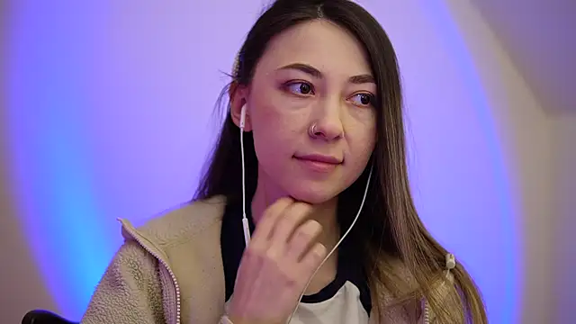 chibi moon  online show from March 22, 9:21 pm