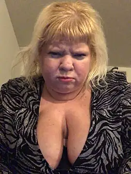 JemJensen30 online show from February 1, 8:08 am