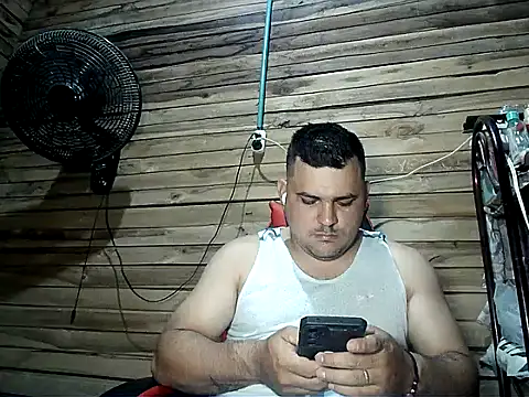 Snapshot of Arcangel_05 chatting on July 14, 3:22 am Arcangel 05 online show from July 14, 3:22 am